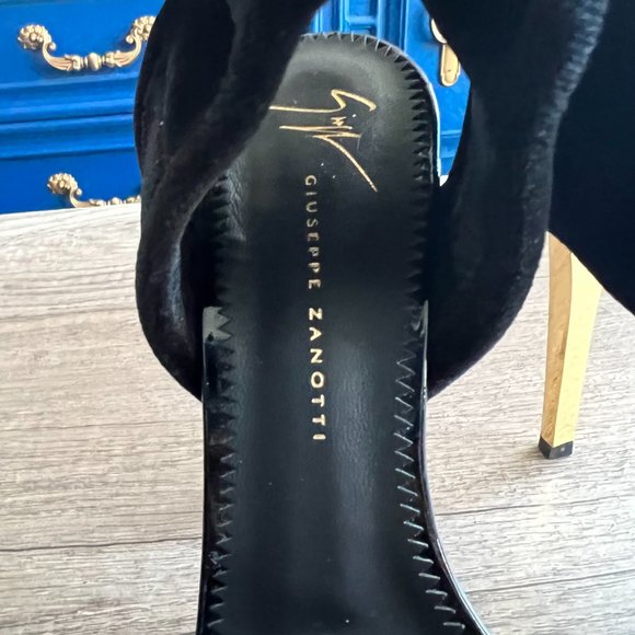 Brand New Never Worn Giuseppe Zanotti Lightning Bolt Heels - Picture 6 of 9